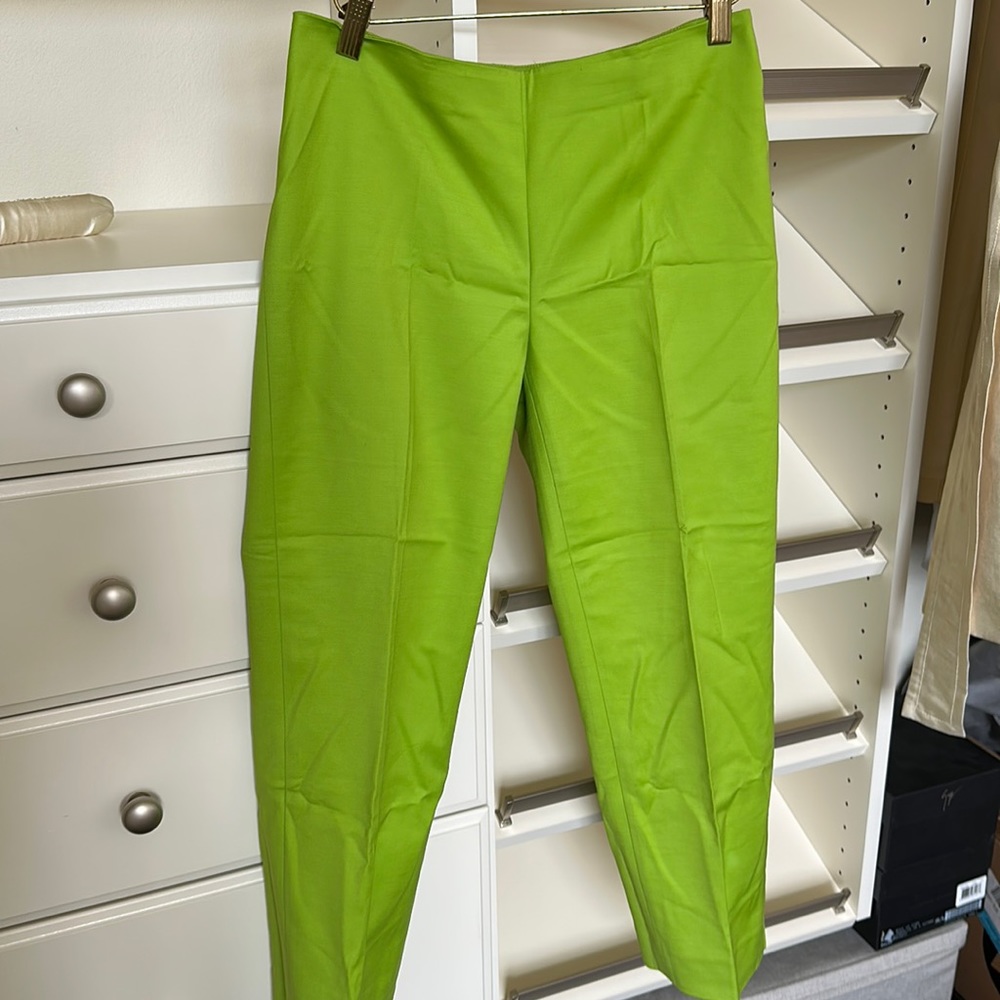 Beautiful green / neon women’s St John pants